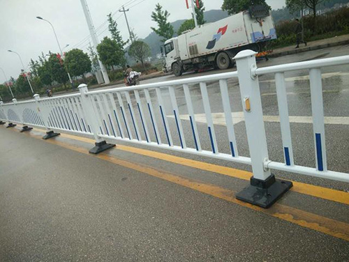 郑州市政道路护栏规格有哪些要求